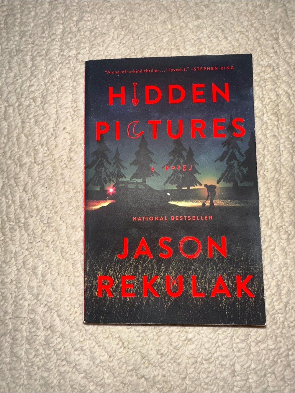 Hidden Pictures by - Black & Red Paperback